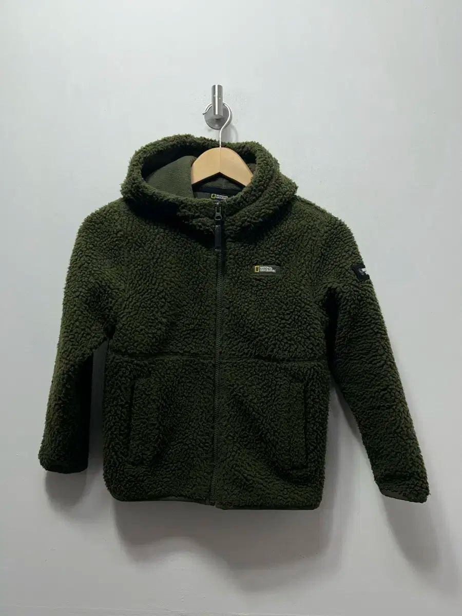 格安，新品 ナショナルジオグラフィック キッズ フリース ジャケット カーキ 130 その他