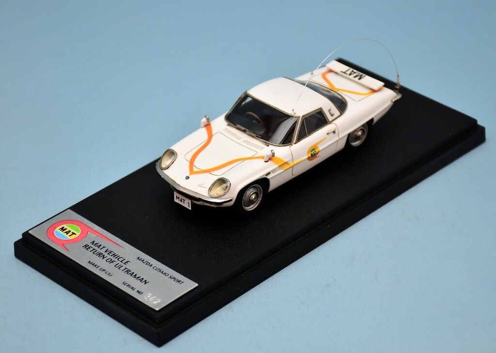 MAKE UP 1 43 MAT VEHICLE RETURN OF ULTRAMAN