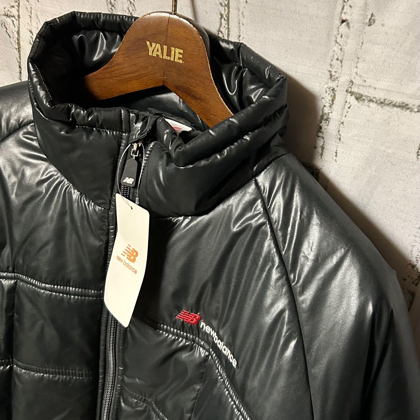 新品タグ付き美品 NEW BALANCE ニューバランス ジップアップ 中綿