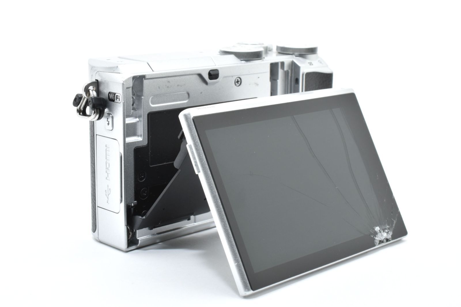 ☆訳あり外観極上品☆ニコン NIKON 1 J5 ボディ シルバー 《ショット数