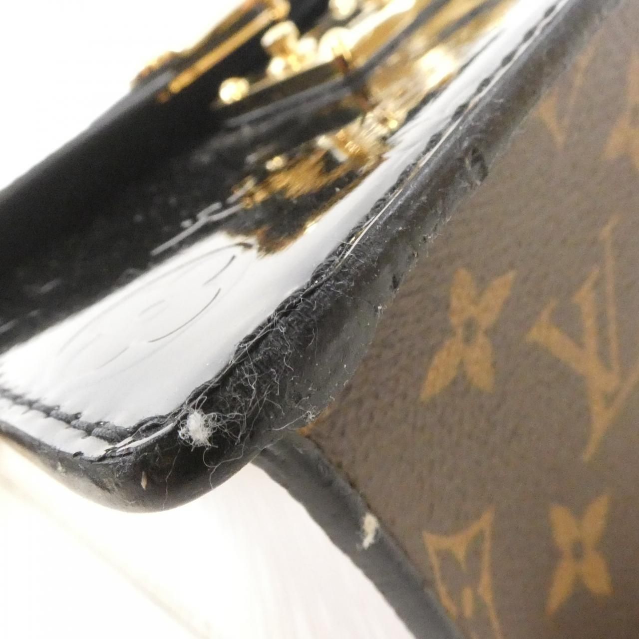 ルイヴィトン モノグラム ヴェルニ ミロワール スプリング ストリート