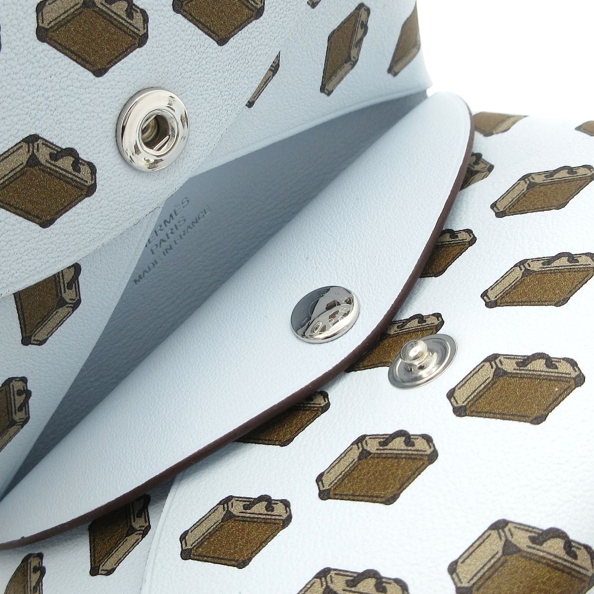 ブループリュム シルバー金具