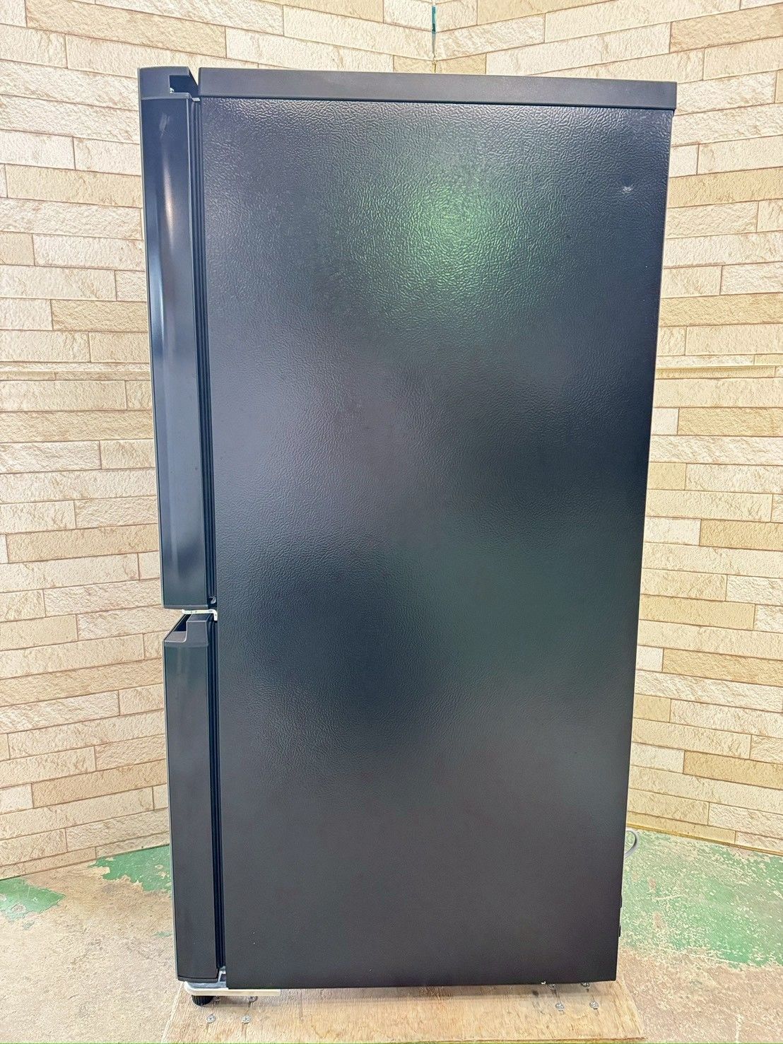 大阪送料無料☆3か月保障付き☆冷蔵庫☆ハイセンス☆2ドア☆2023年☆HR