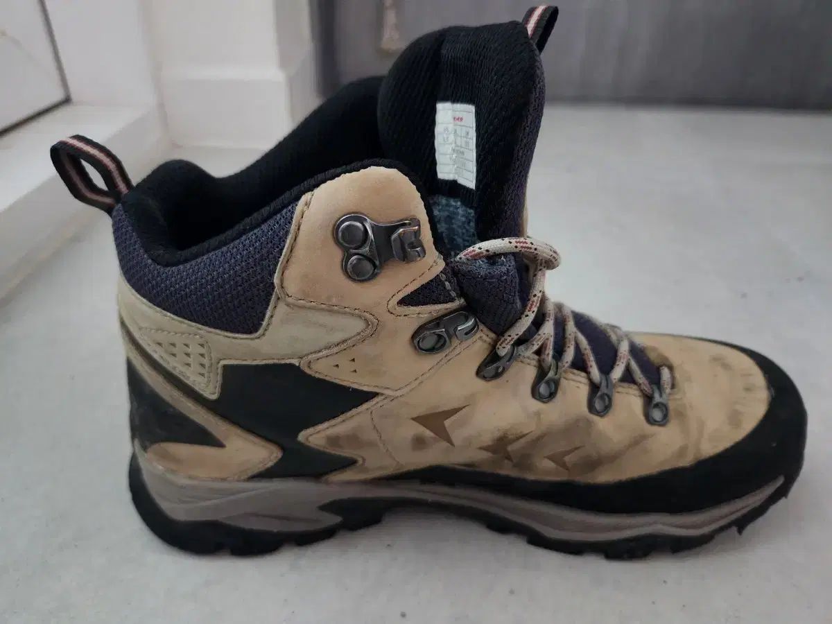 登山靴