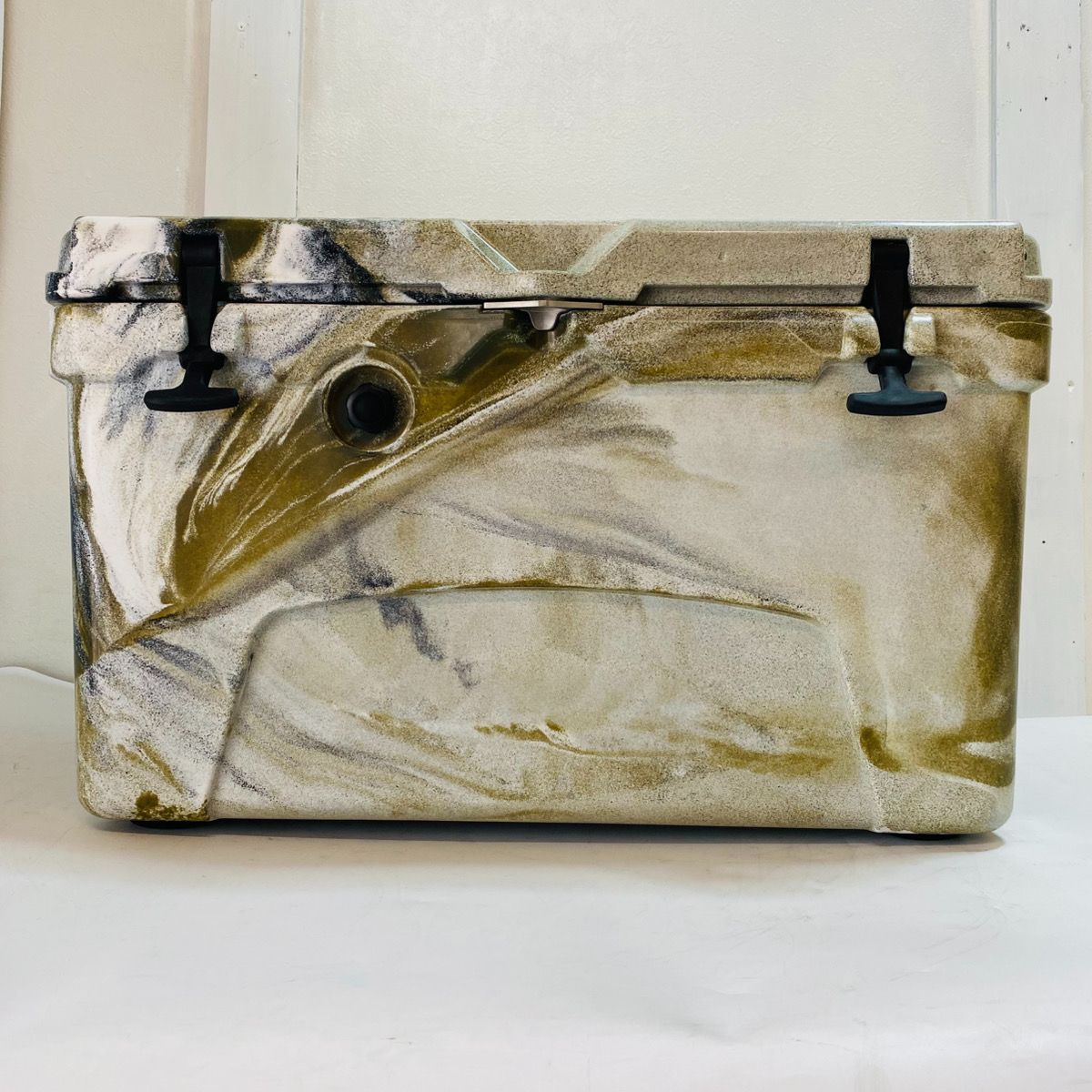 ICELAND COOLER 45 QT デザート カモフラージュ クーラーボックス 迷彩 キャンプ 釣り