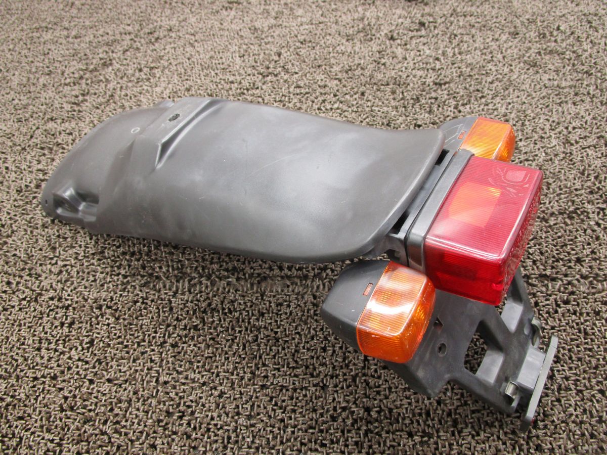 FTR 223 リアフェンダー テールランプ ウインカー A 8466 MC 34 ホンダ MD 33 E キャブ車 動画有