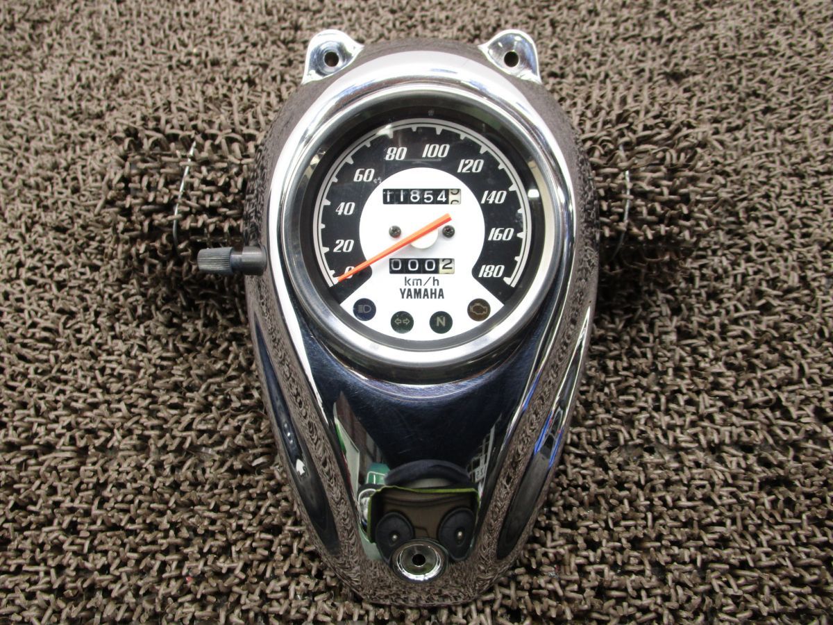 益子焼 【秋山一夫】柿釉魚絵角皿