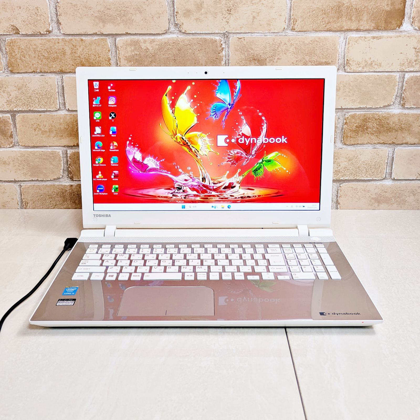 新品SSD・オフィス付・i3/8G 初心者OK！Win11ノートパソコン☆B04 オフィス付き！i3高性能第五世代！メモリ8GB/SSD☆初心者OK☆Win11