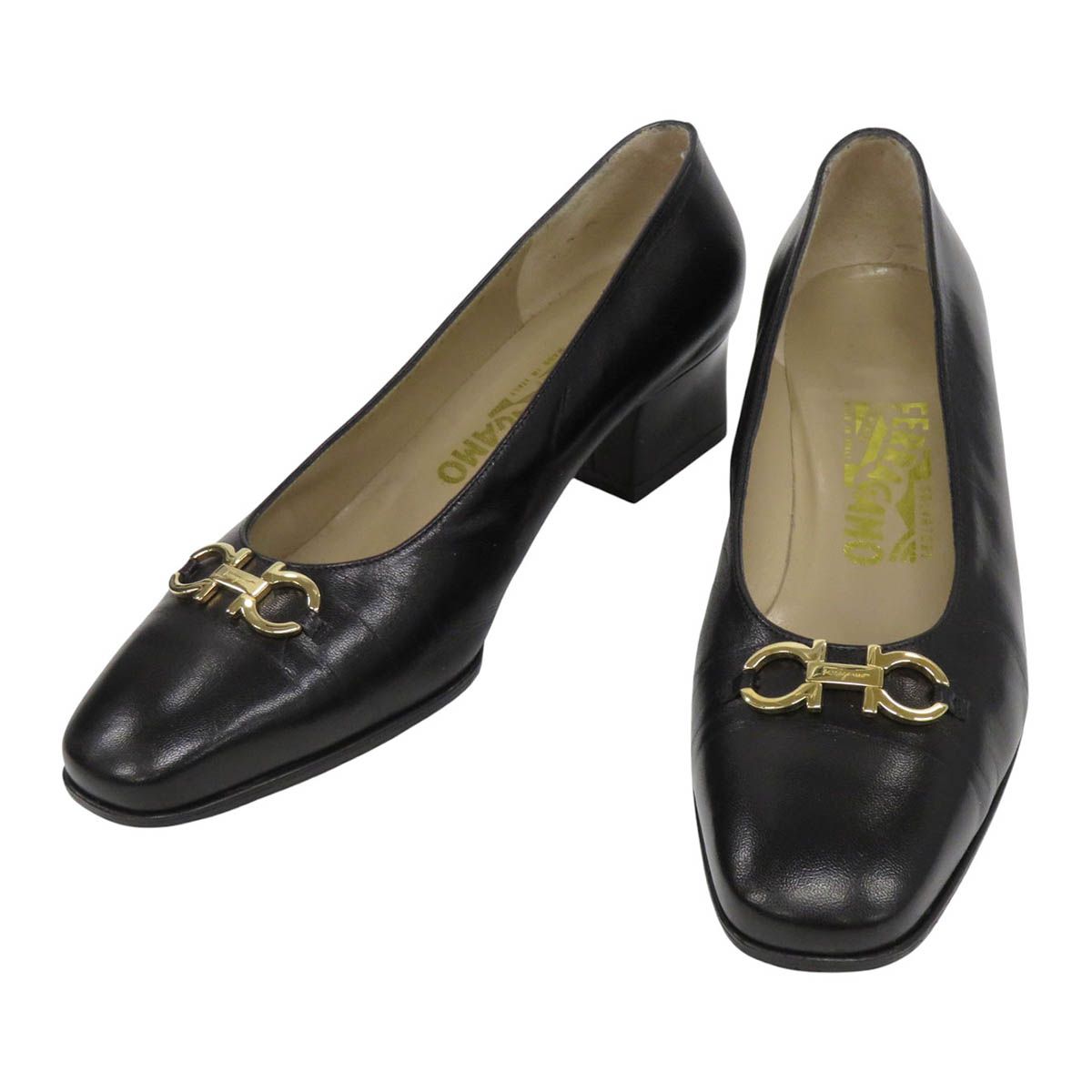 フェラガモ ガンチーニ パンプス レディース ブラック Salvatore Ferragamo アパレル 小物