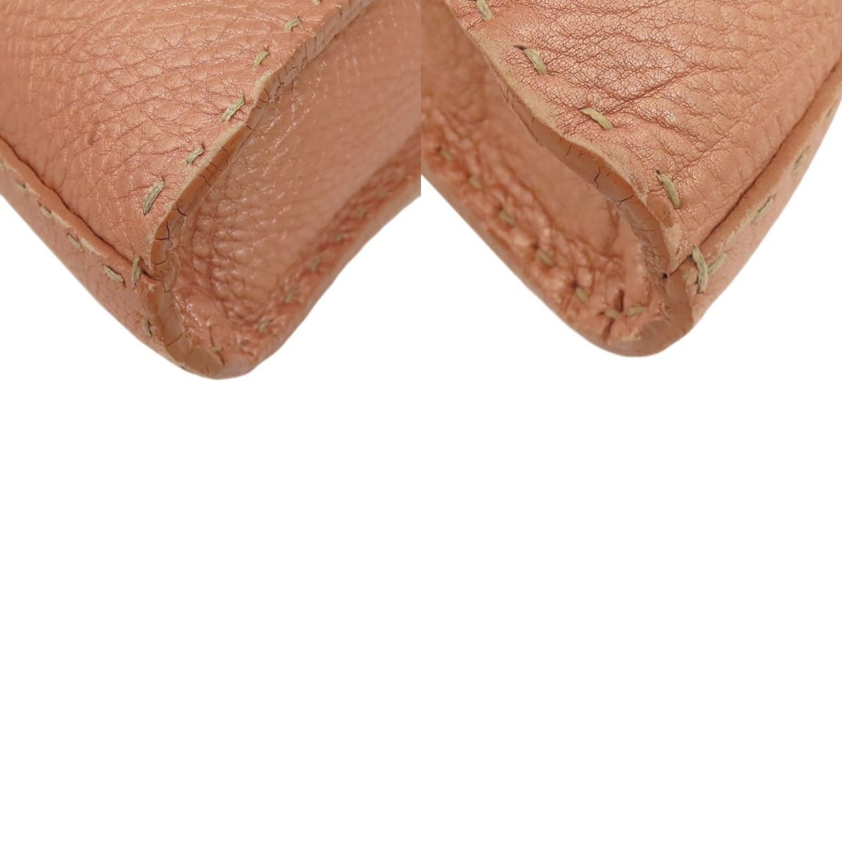 FENDI フェンディ