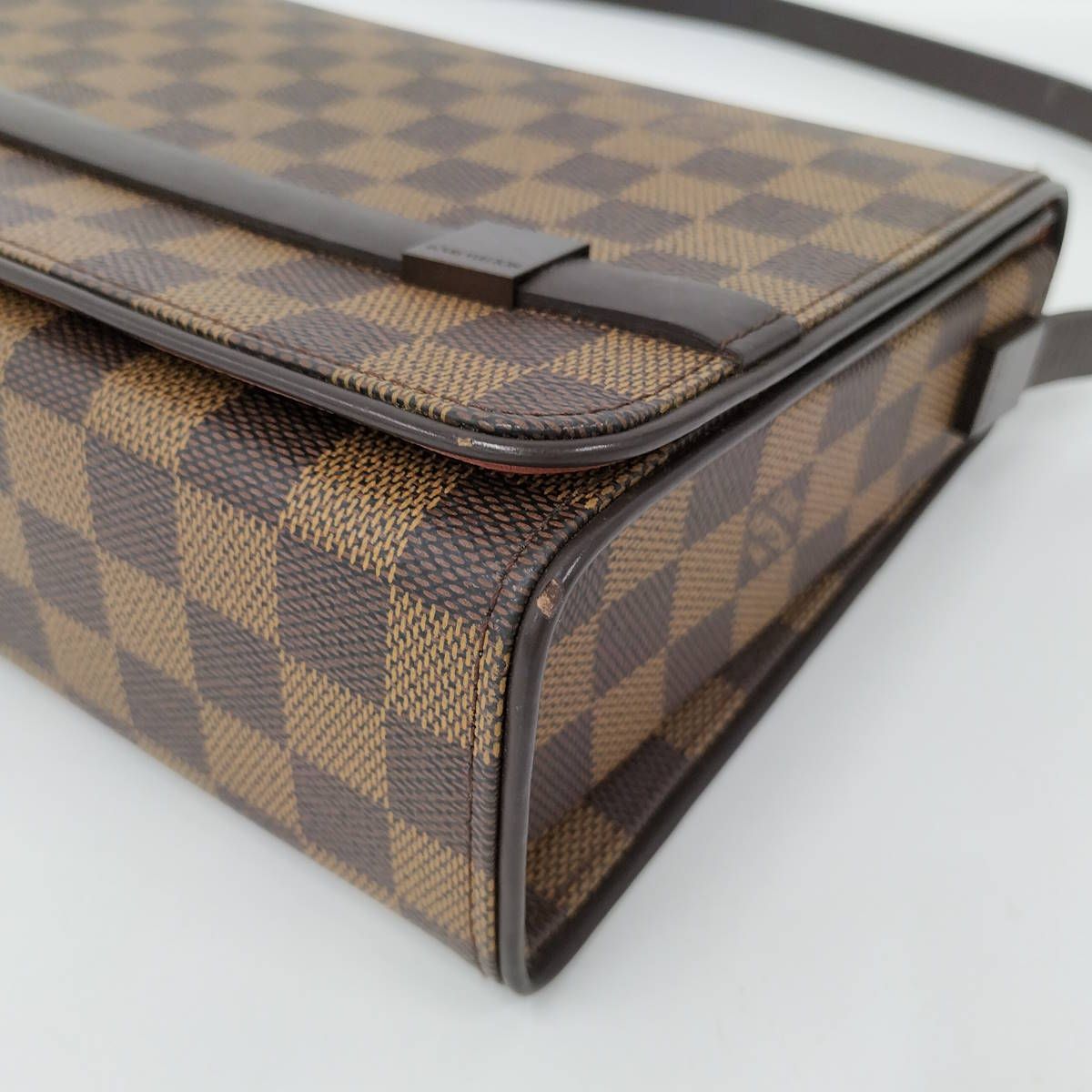 ルイ・ヴィトン ショルダーバッグ トライベッカ ロン ダミエエベヌ ルイ・ヴィトン(Louis Vuitton) ルイ・ヴィトン ショルダーバッグ