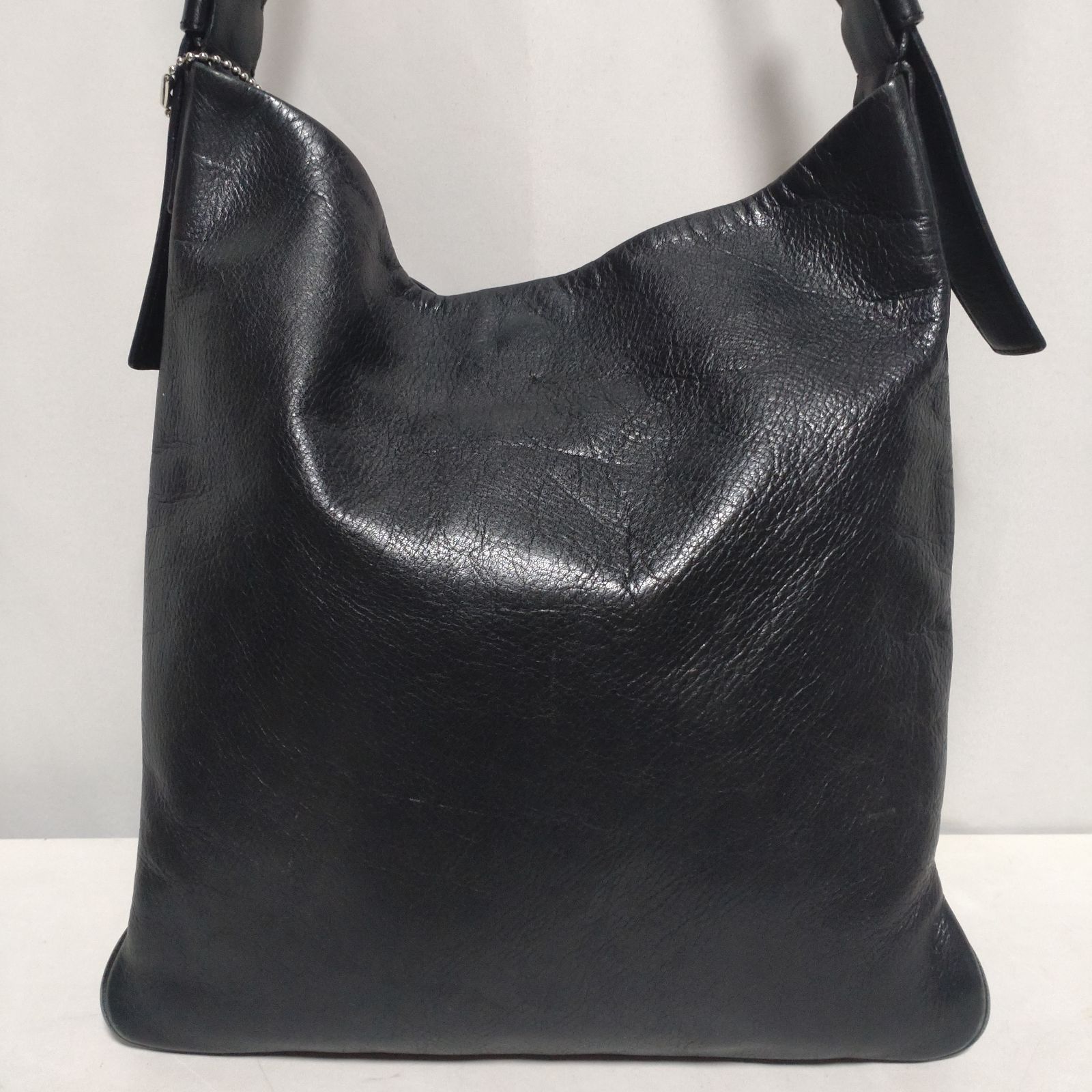 agnes b. アニエスベー パンチングロゴ レザー ショルダーバッグ 黒 