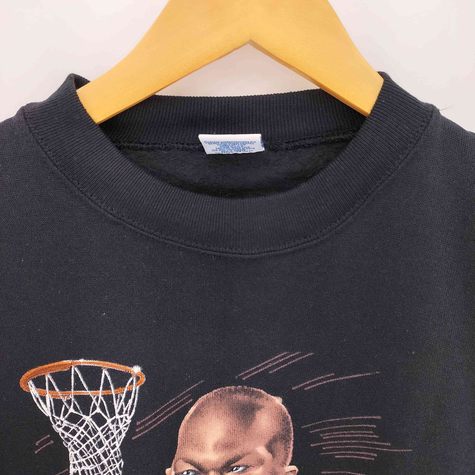 USED古着(ユーズドフルギ) SAL EM SPORTSWEAR 90s USA製 NBA バスケットボールプレーヤープリント クルーネック スウェット メンズ import：L 【中古】【ブランド古着バズストア】 ユーズドフルギ USED古着 SAL EM SPORTSWEAR 90s USA製 NBA