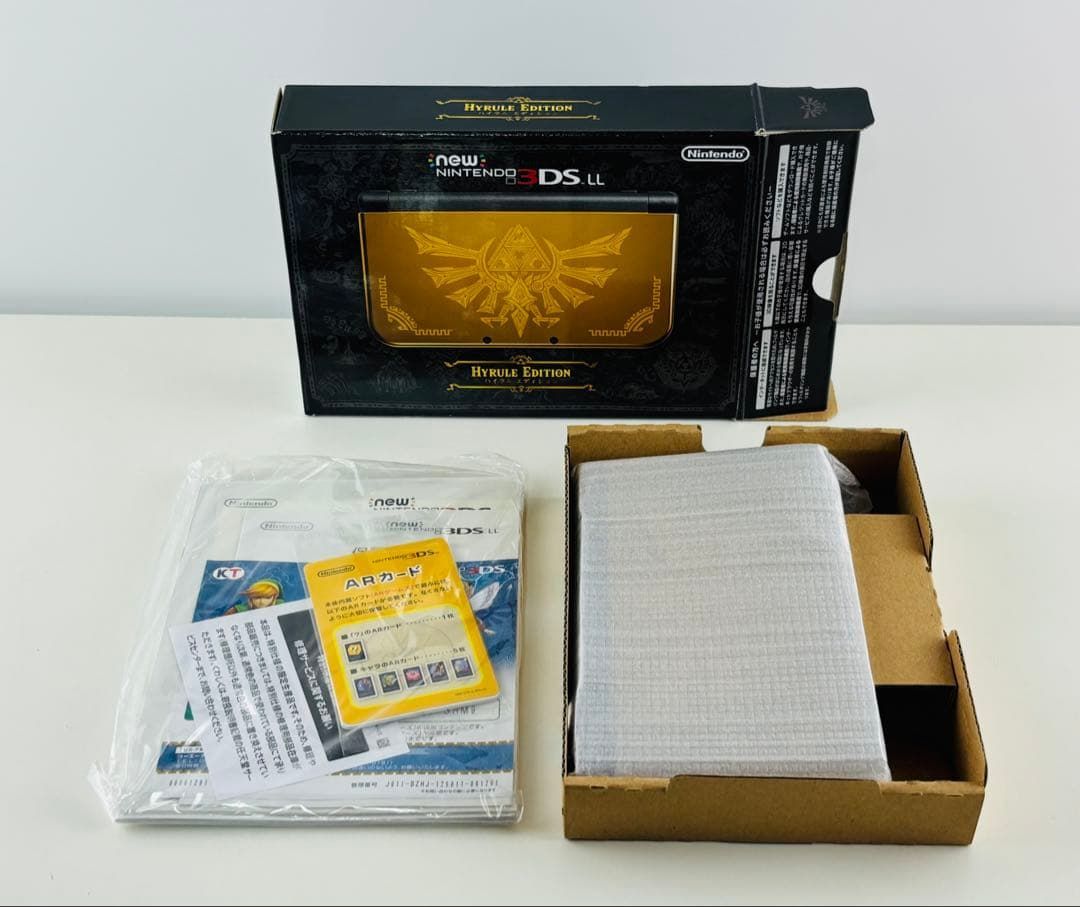 3 DS LL ゼルダの伝説 ハイラルエディション 金 本体