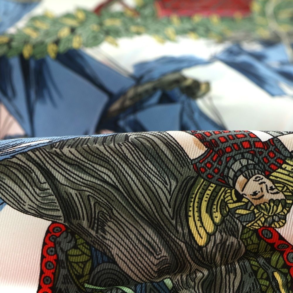 HERMES (エルメス) カレ90 Au fil de la sole / 絹糸の赴くままに