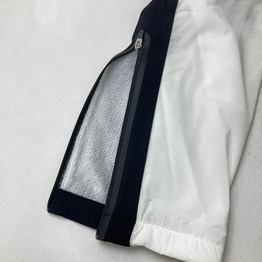 ホワイト系 ゴルフウェア