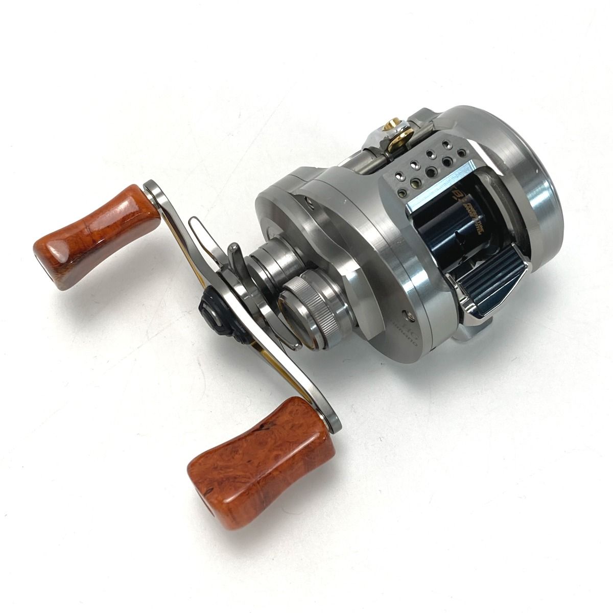 SHIMANO シマノ 23 カルカッタコンクエスト BFS HG カスタムハンドルノブ 045690 ベイトリール 左ハンドル