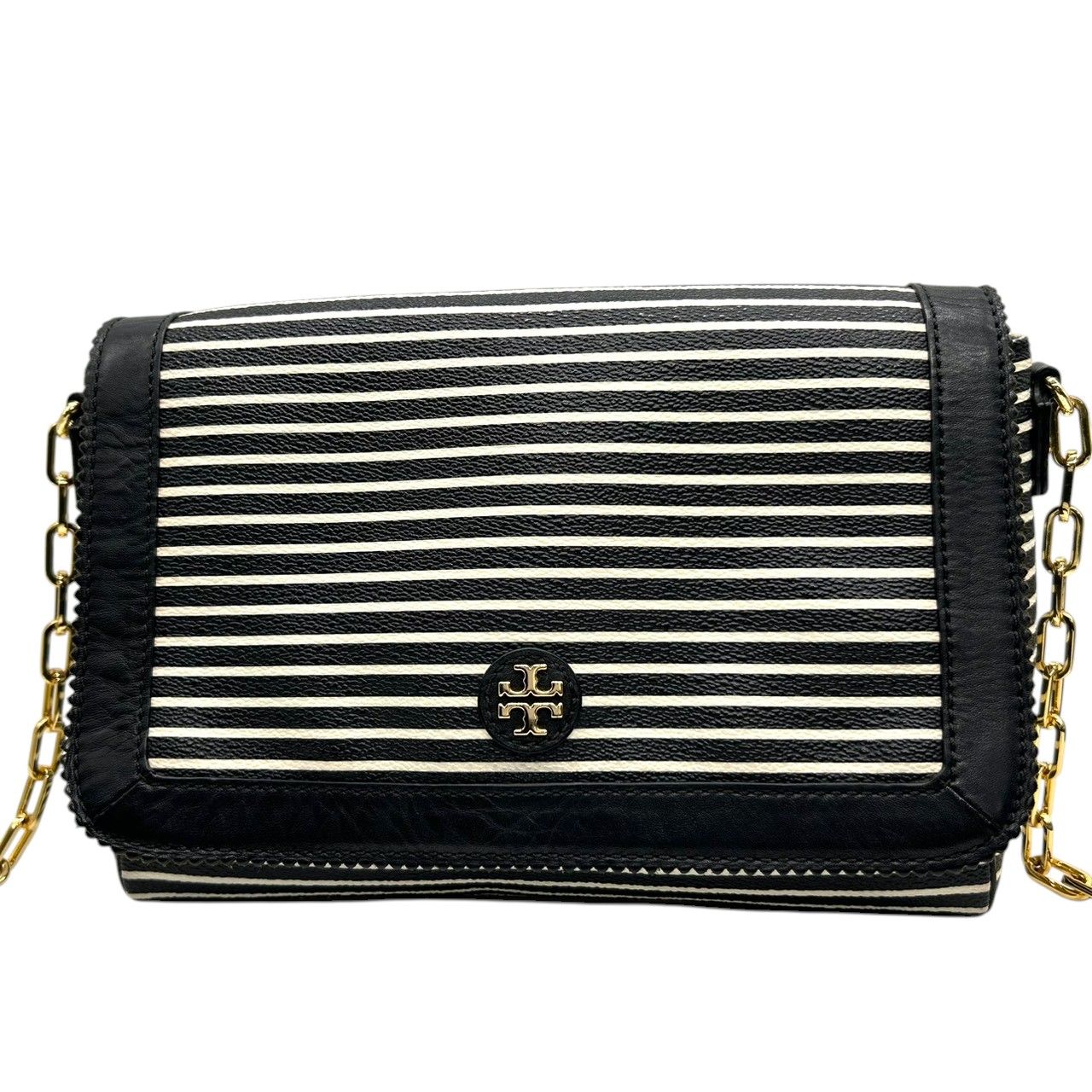 トリーバーチ Tory Burch ショルダーバッグ クロスボディ 斜め掛け可 チェーン PVC レザー ボーダー ストライプ 黒 白 ブラック ホワイト ゴールド金具 ロゴ ダブルT フラップ レディース お出かけ 旅行 カジュアル かばん s 92