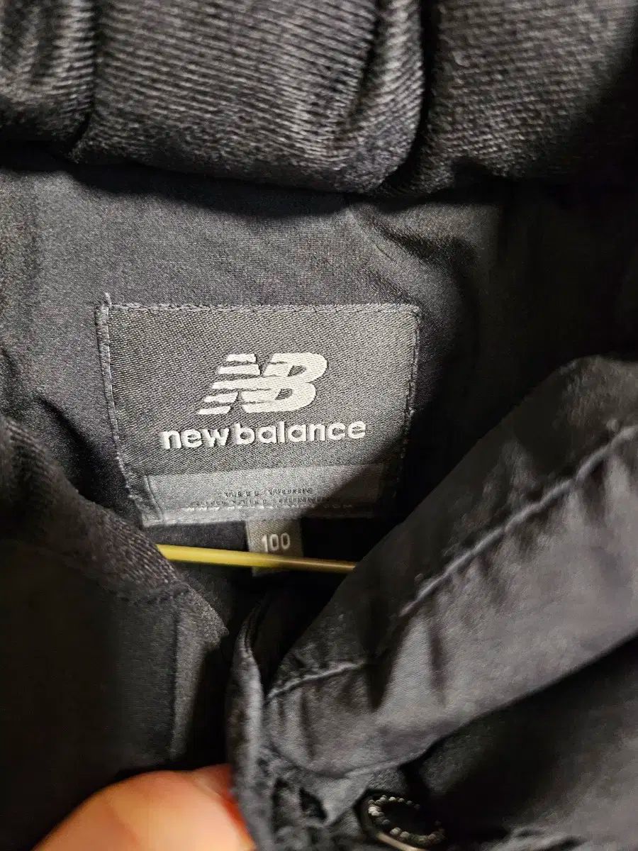 ニュー ンス キッズ用 ブラック ダウン アウター 100