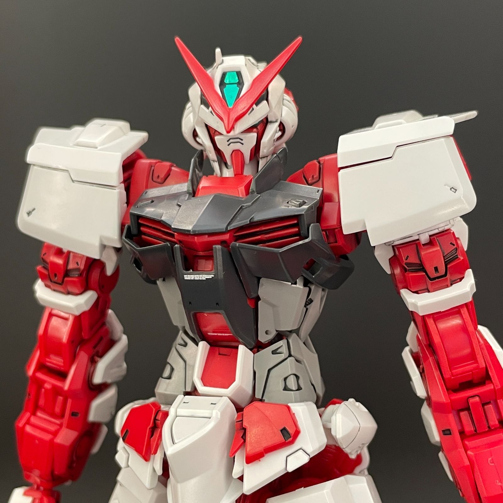 ガンプラ【中古品/ジャンク、欠品多数】 MG 1/100 ガンダムアストレイ