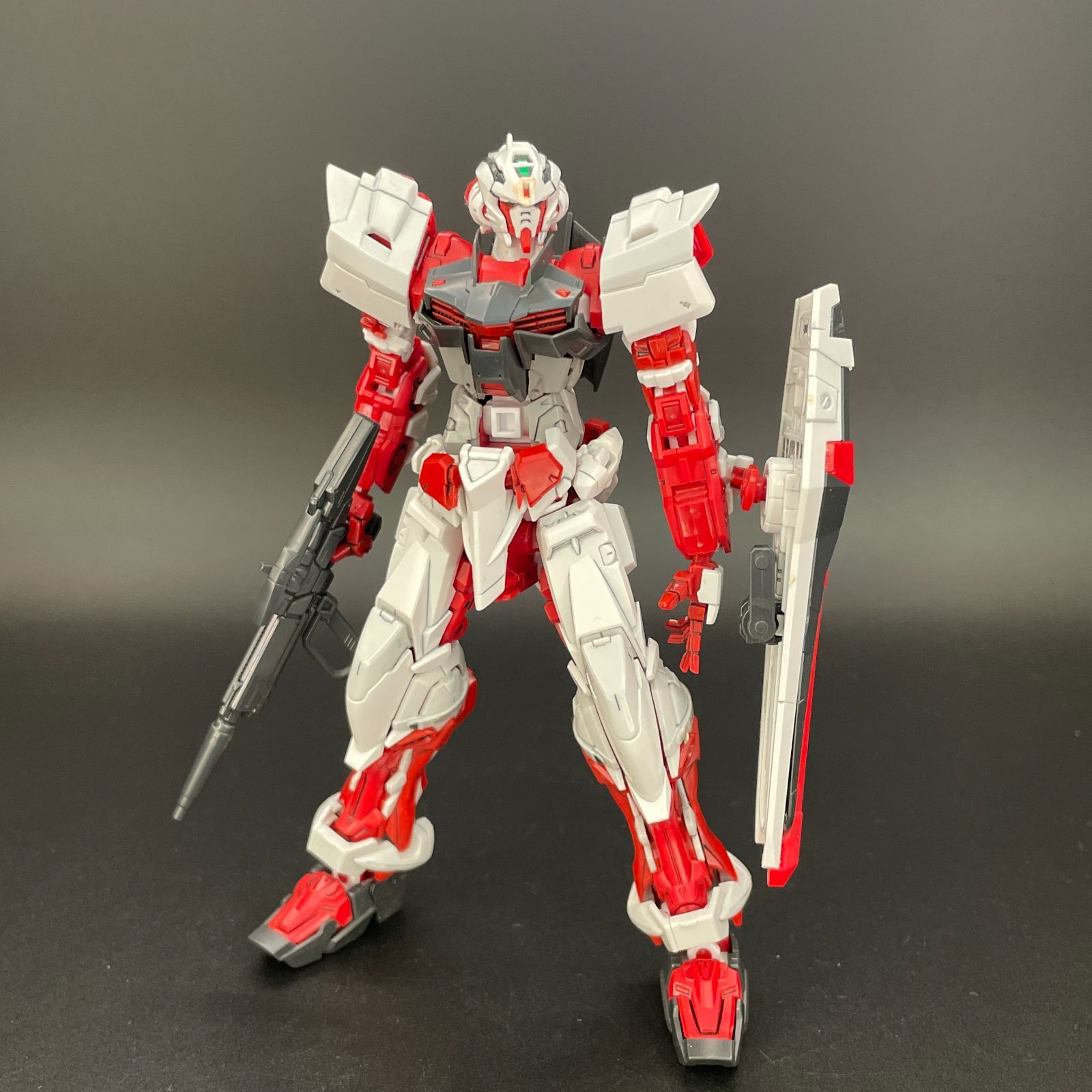 ガンプラ【中古品/ジャンク、欠品多数】 MG 1/100 ガンダムアストレイ