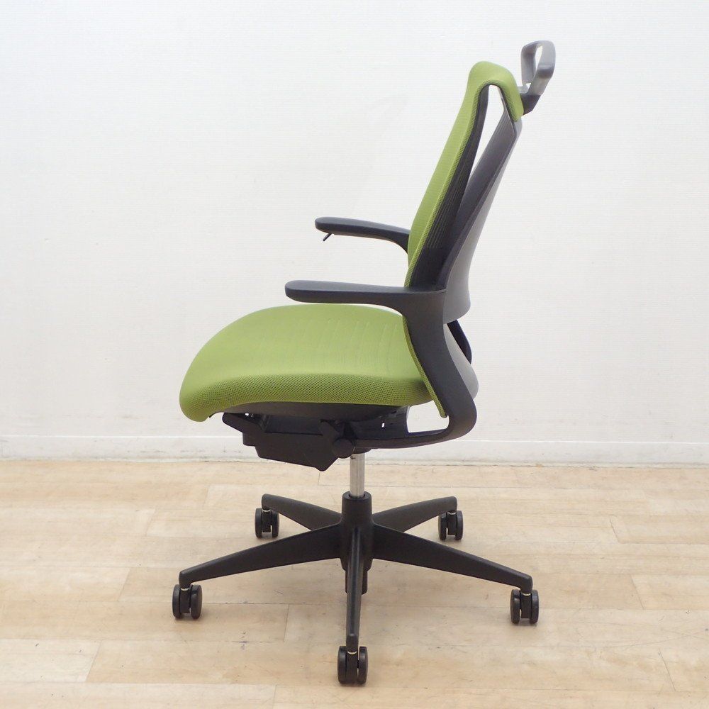 中古.廃盤(美品)】定価5万 コクヨ M4 オフィスチェアー 中古】M4 樹脂