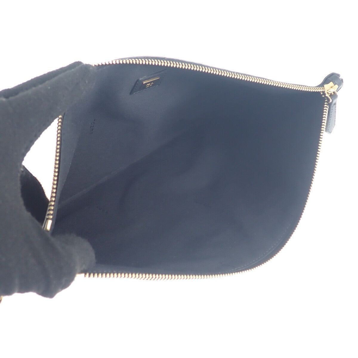 FENDI ﾌﾗｯﾄﾎﾟｰﾁﾗｰｼﾞ