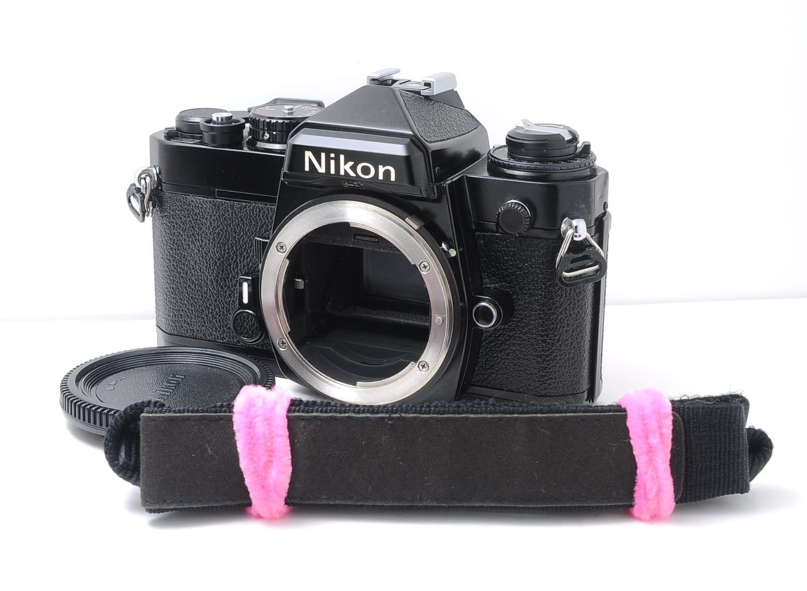 Nikon FE ブラック｜動作品｜シャッター良好・露出計作動｜外観スレ