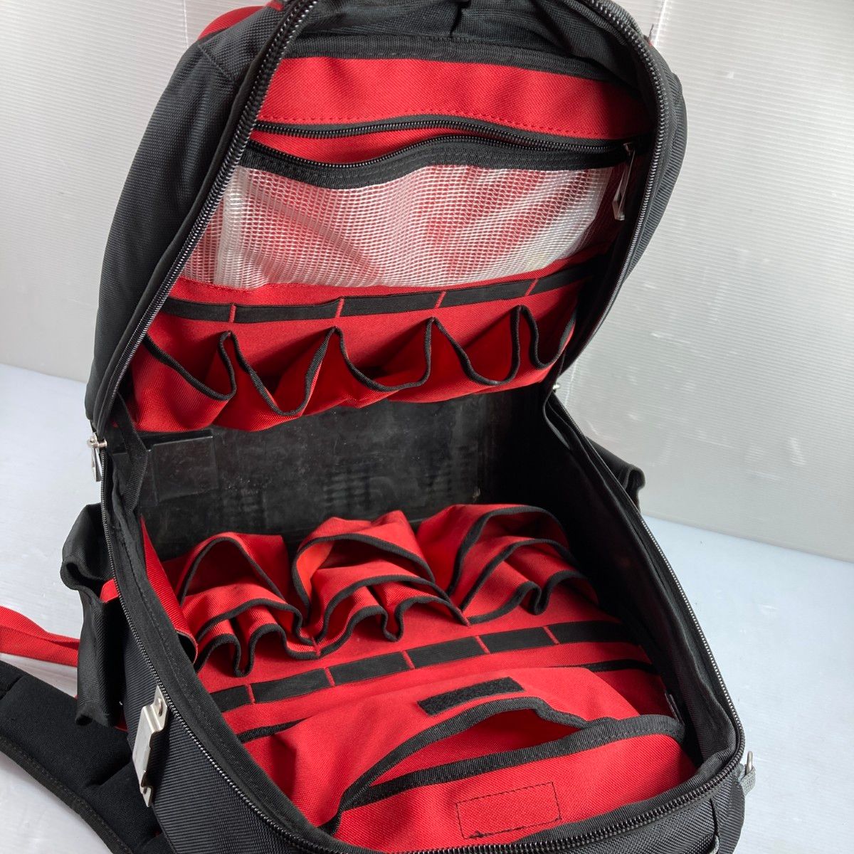 48-22-8301 レッド