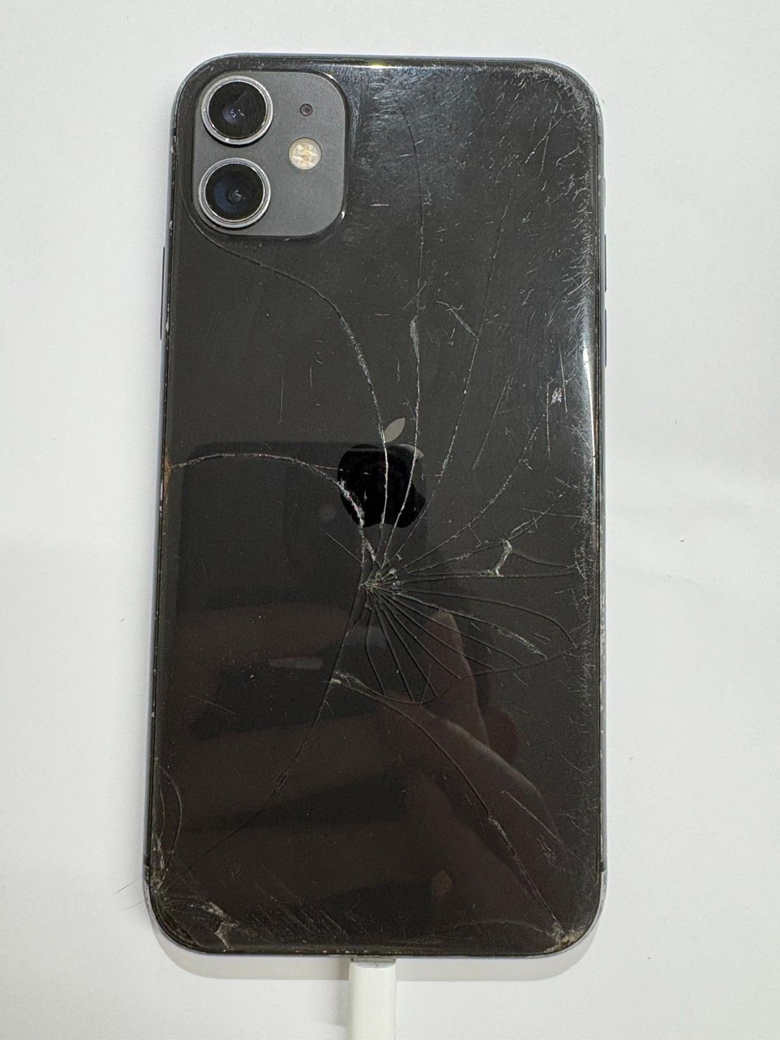 ジャンク品】Apple iPhone11 128GB ブラック - メルカリ