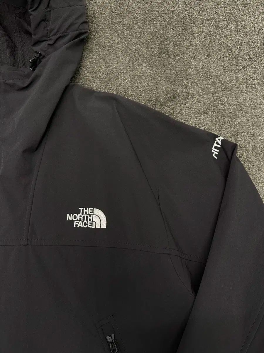 THE NORTH FACE ザノースフェイス ウィンドブレーカー 2 XL 110