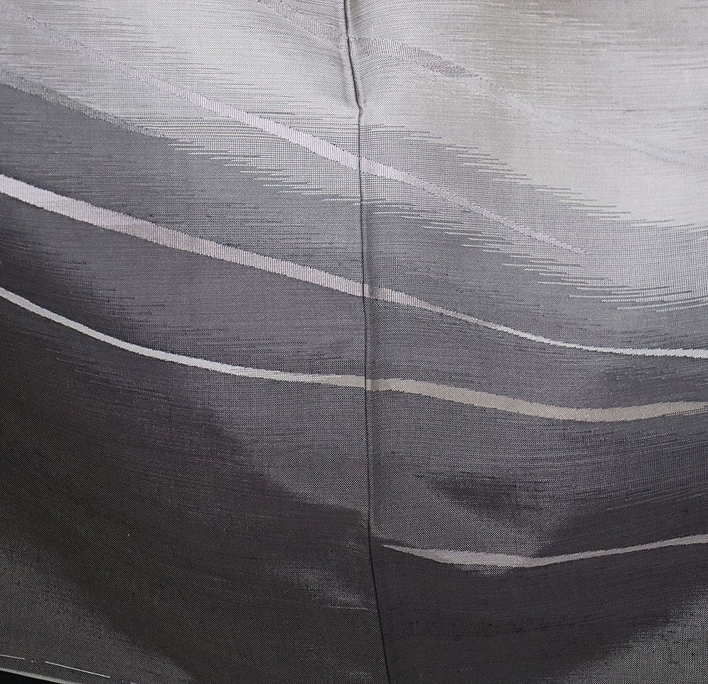 白山紬 訪問着 袷 正絹 薄茶グレー ライトグレー 墨黒 暈し 水平線 M