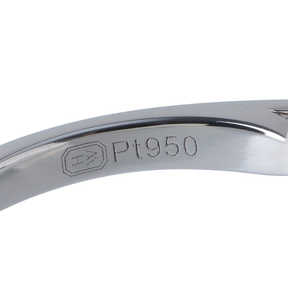 ハリーウィンストン ラウンドカット ソリティア ダイヤ リング 0.55ct