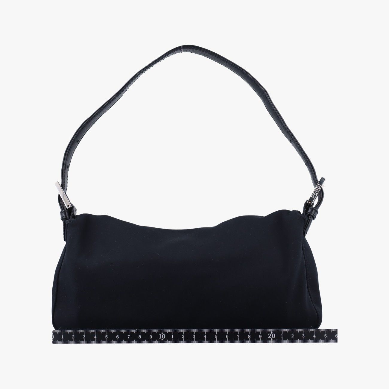 フェンディFendiマンマバケット ブラック シルク 26424 2321.26424.008