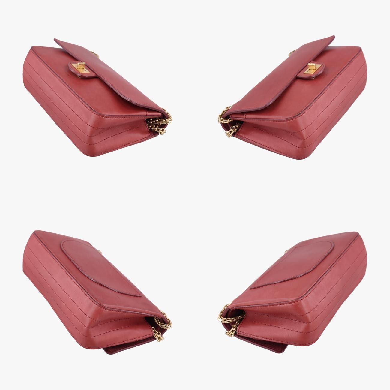 シャネルChanel 2.55