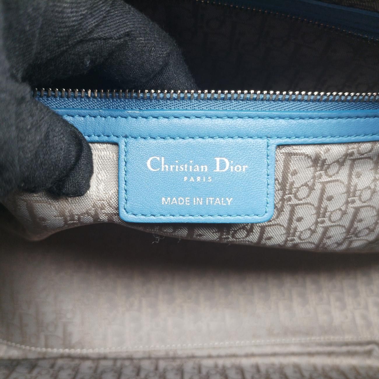  クリスチャンディオールChristian Diorレディディオール ブルー ラムスキン 04-MA-1101 メッセンジャーバッグ ショルダーバッグ