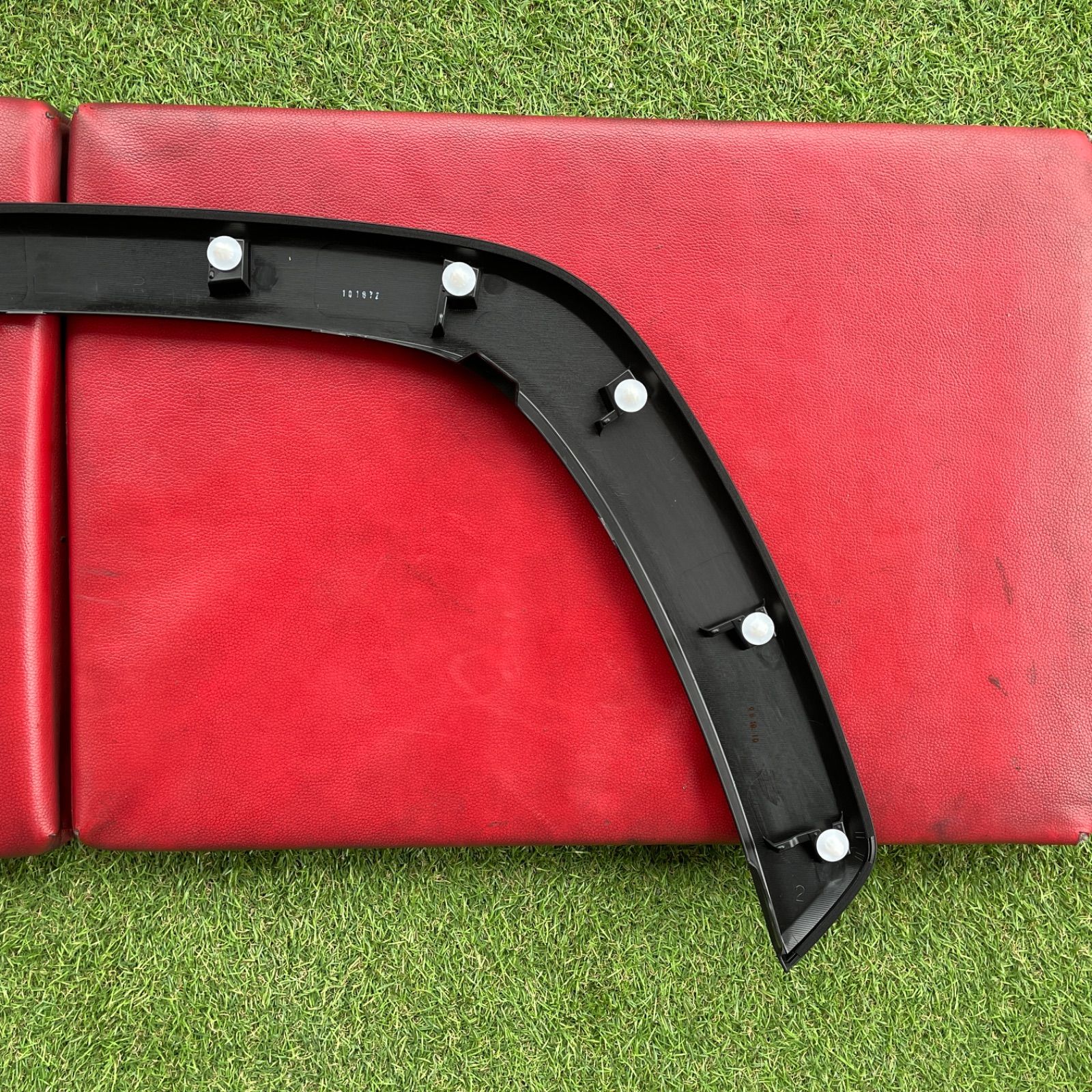 50系 RAV4 純正 フェンダーモール 1台分 前後左右セット 50系 RAV4 純正 フェンダーモール 1台分 前後左右セット