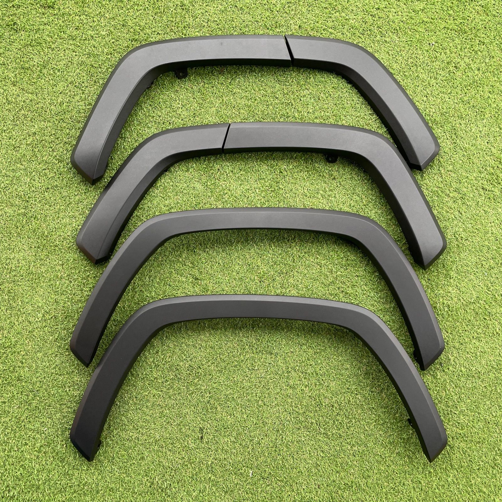 50系 RAV4 純正 フェンダーモール 1台分 前後左右セット 美 品】 50系 RAV4 純正 フェンダーモール 1台分 前後左右セット 素地