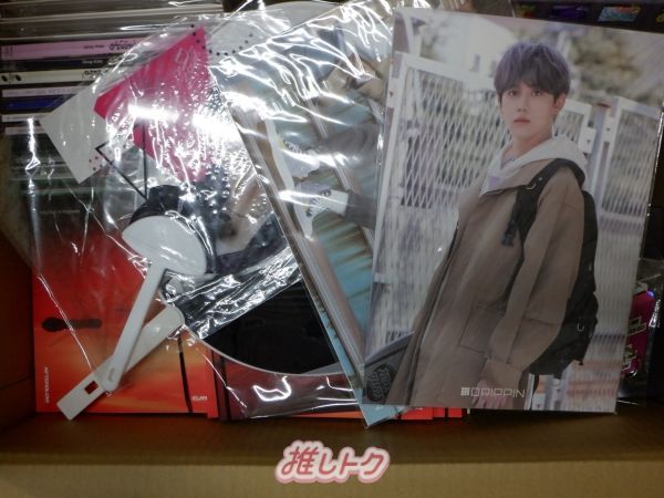 a出品 アイドルグッズ詰め合わせ グッズ詰め合わせ】 □ アイドル 箱入りグッズセット 詰め合わせ