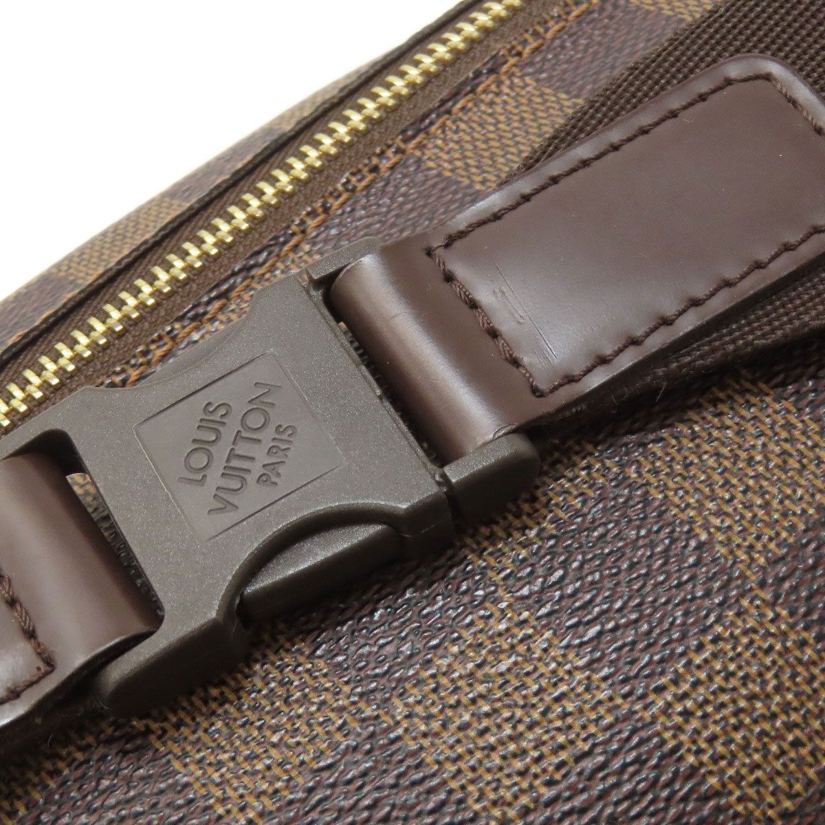 メルヴィール ボディバッグ