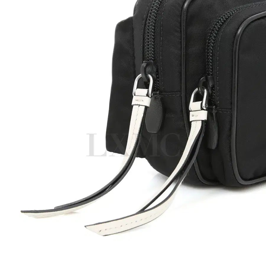 ウェストバッグ