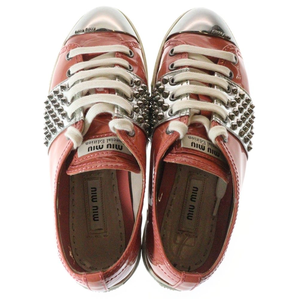miumiu (ミュウミュウ) スタッズエナメルパテントローカットスニーカー