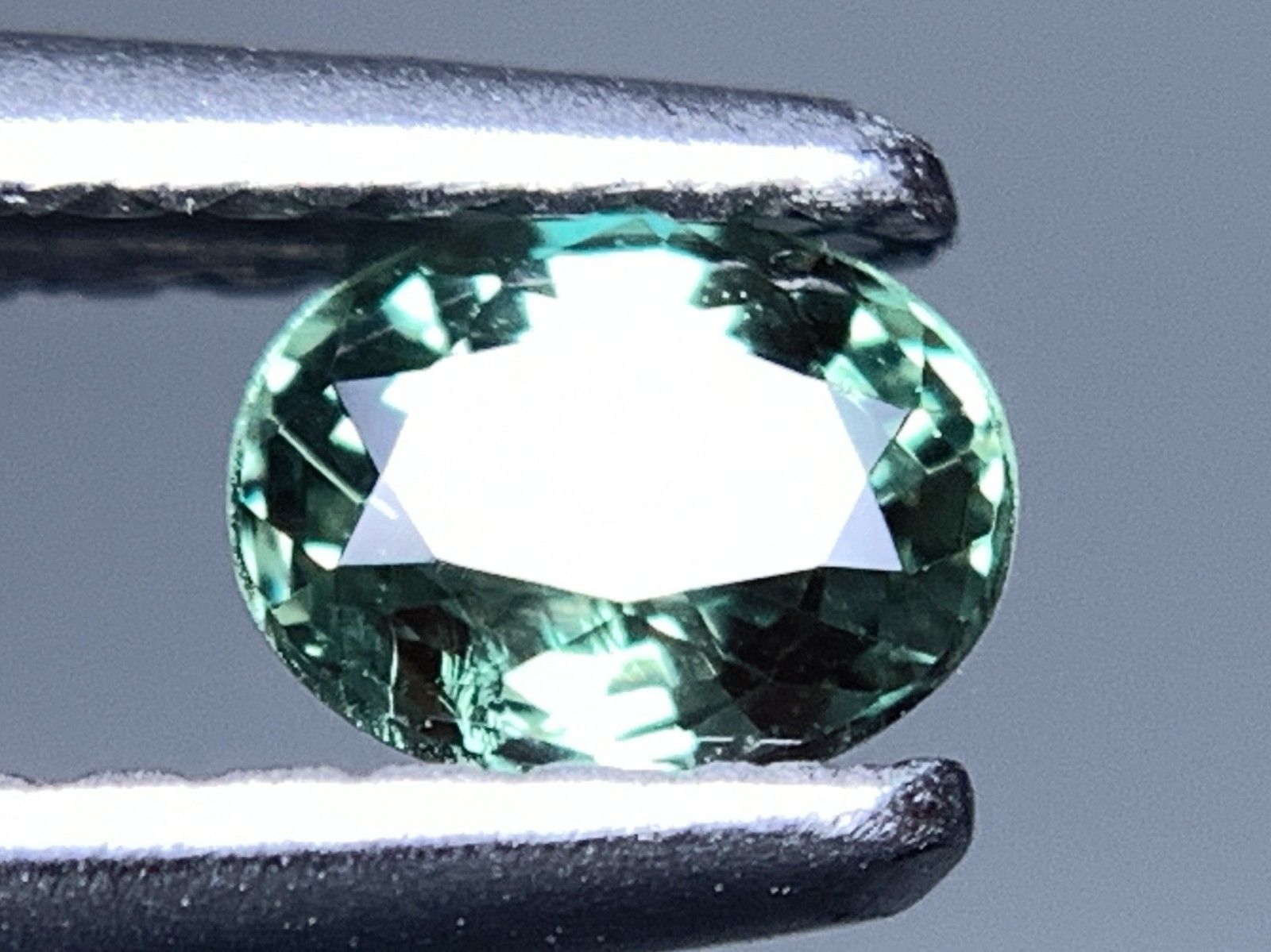 アレキサンドライトルース日本宝石ソー付き0.42ct Alexandrite アレキサンドライトルース日本宝石ソー付き0.42ct Alexandrite