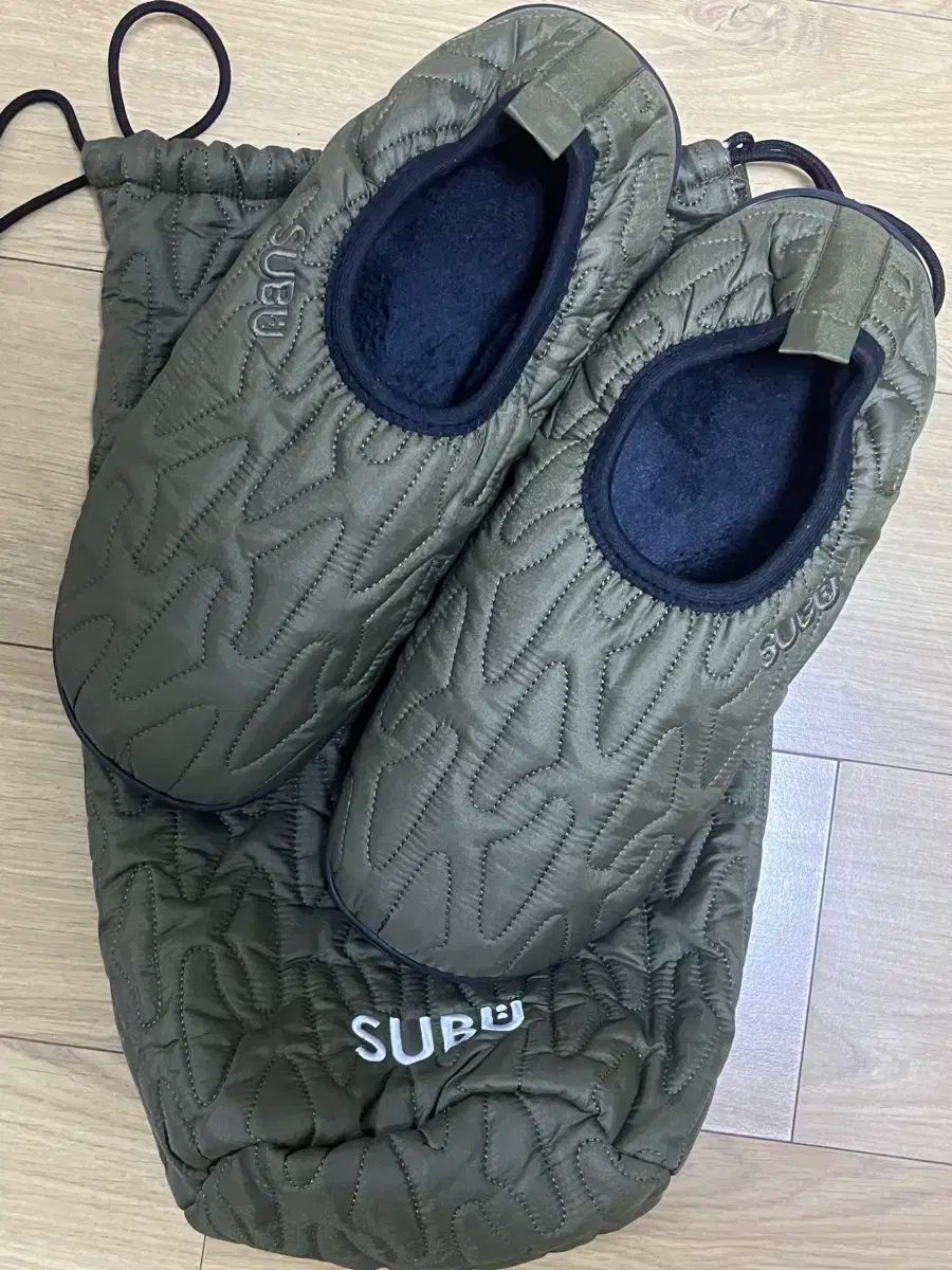 スブ バンプ アウトライン カーキ 260 270