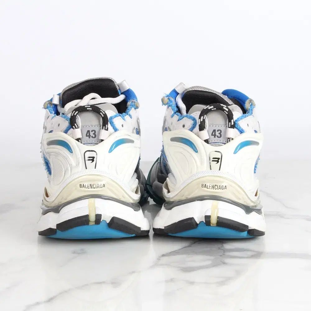 バレンシアガ ニューランナー スニーカー 43(280) - メルカリ