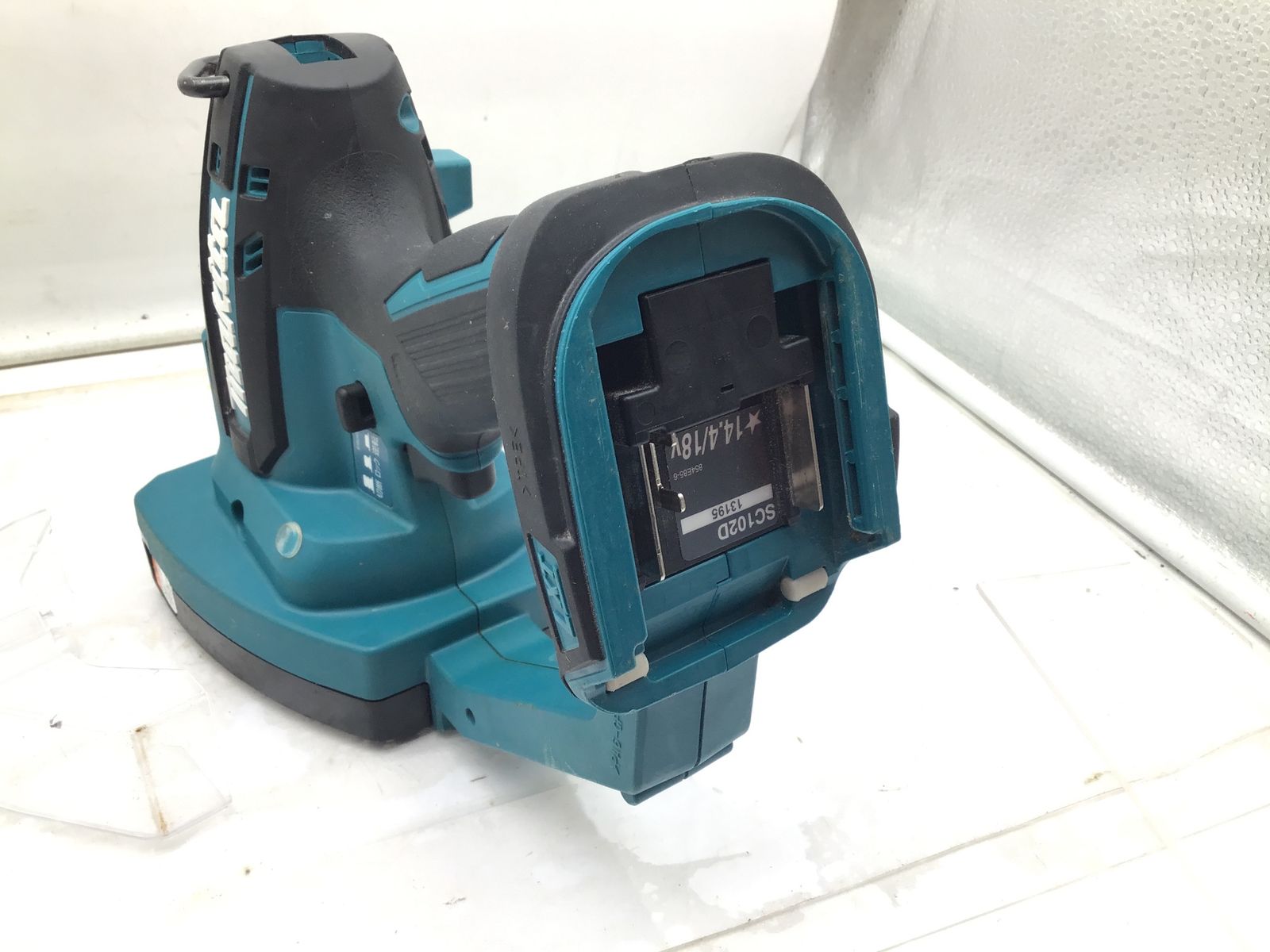 充電式全ネジカッタ 充電器