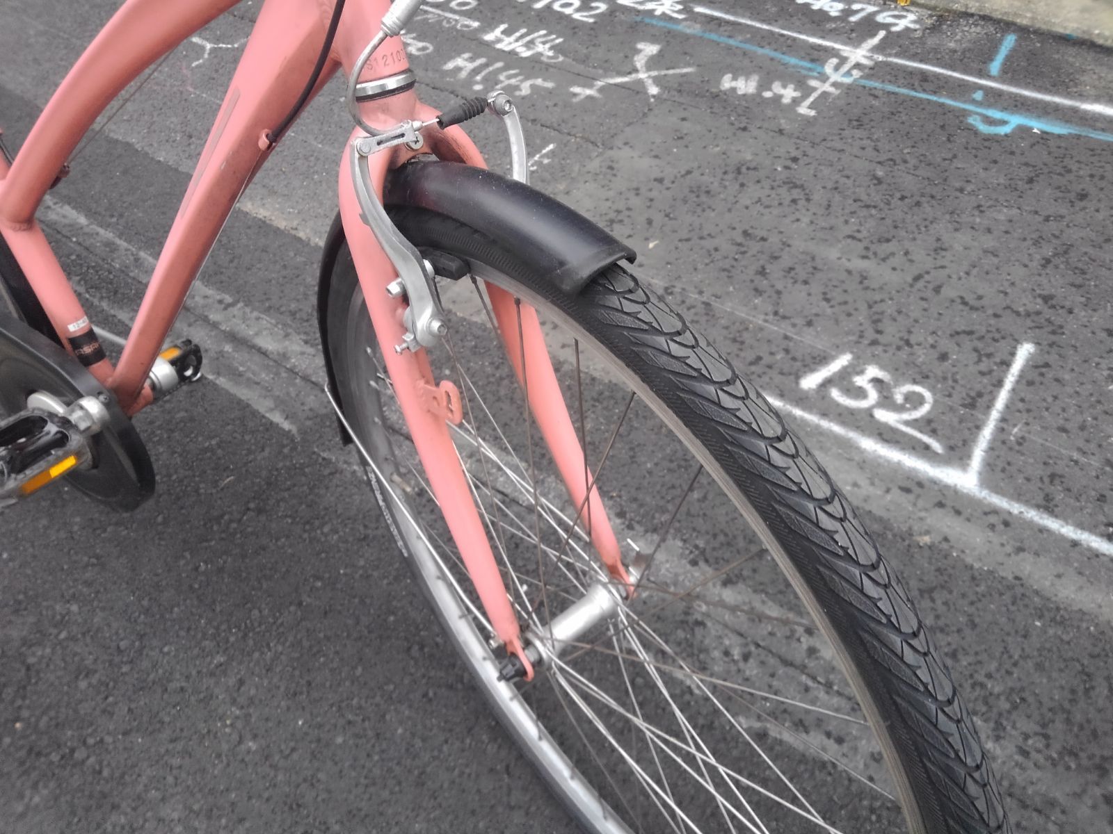 引き取り限定！(名古屋市昭和区)中古自転車3853 前後タイヤ新品