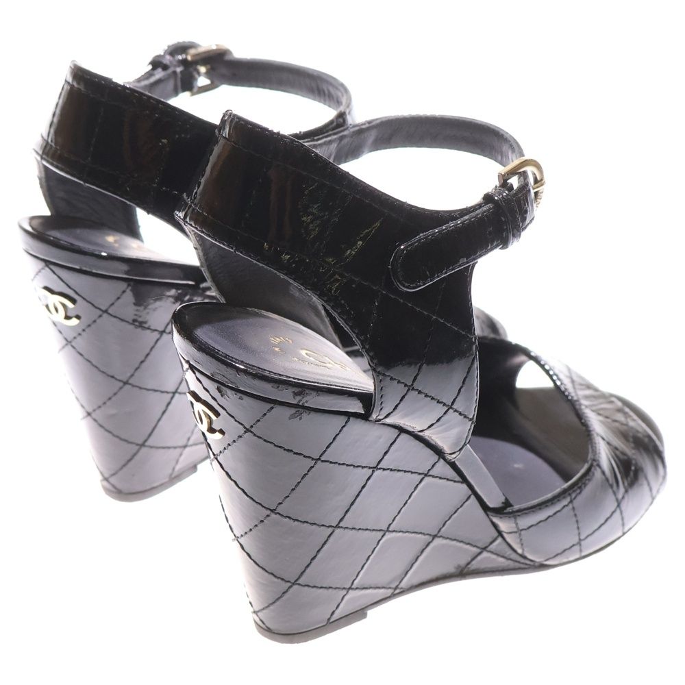 CHANEL (シャネル) マトラッセ ココマーク ロゴプレート パテント