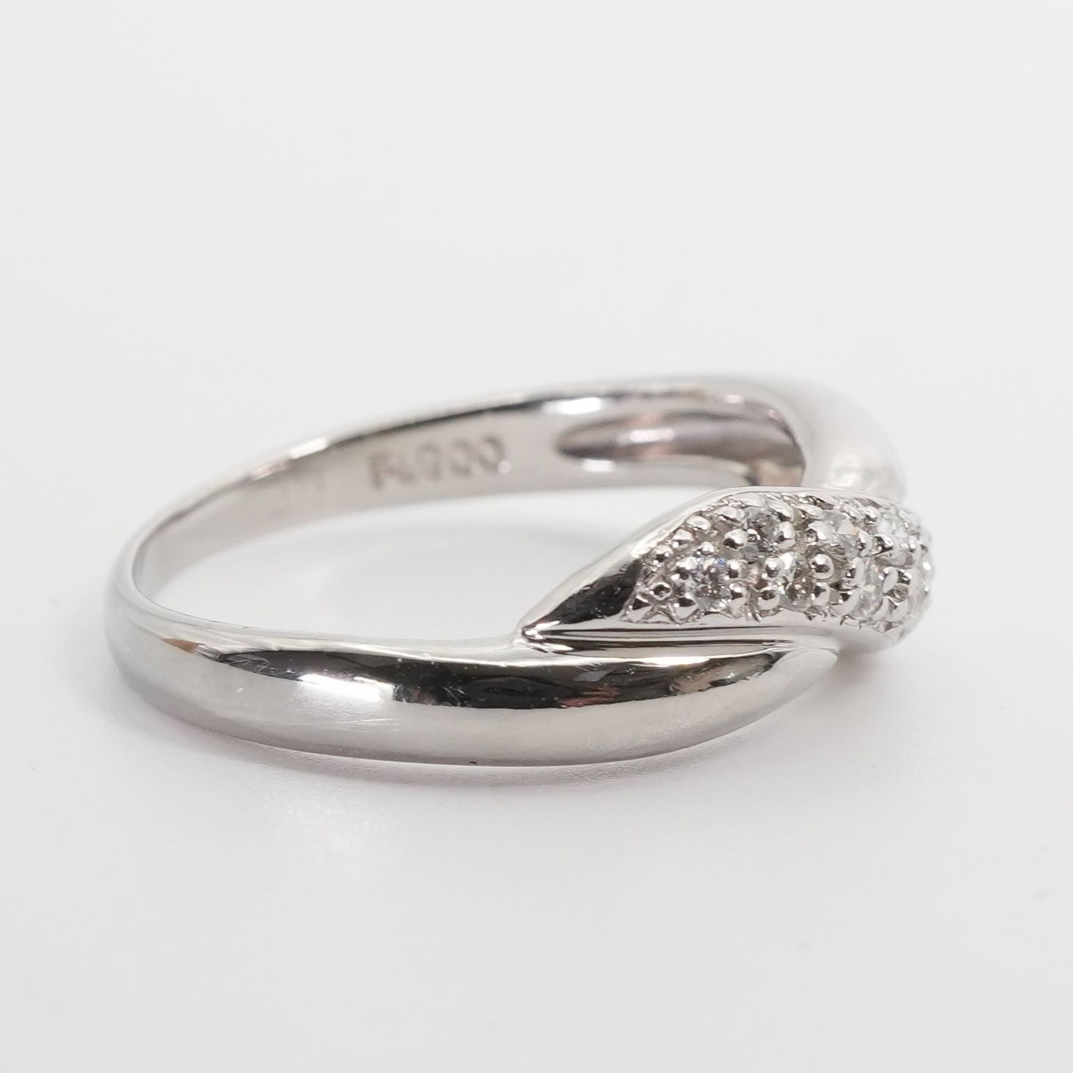 ヴァンドーム青山 Pt900 ダイヤ ウェーブ リング クロス/24-4759S