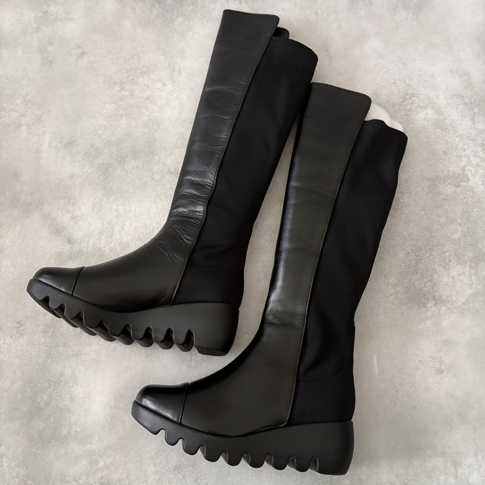 HILLS AVENUE ヒルズアベニュー　　ウェッジソールロングブーツ HILLS AVENUE ヒルズアヴェニュー ロングブーツ 極美品 ゴア素材